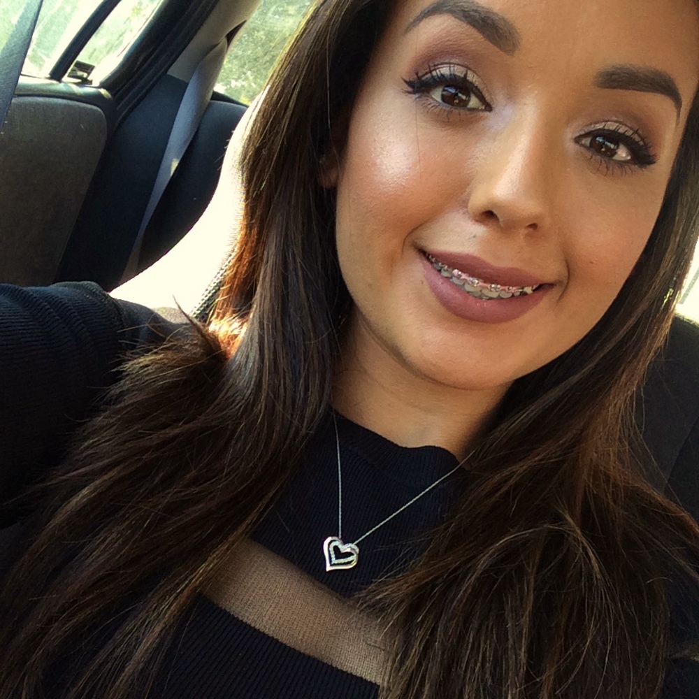 Meet your Posher, Jacqueline